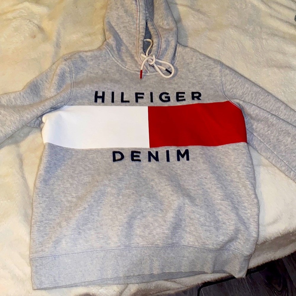 tommy hilfiger hoodie